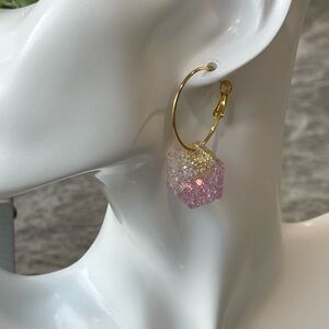 💙 2 for $12 Sparkling Glitter Drop Hoop Earrings Lever Back close purple & gold!